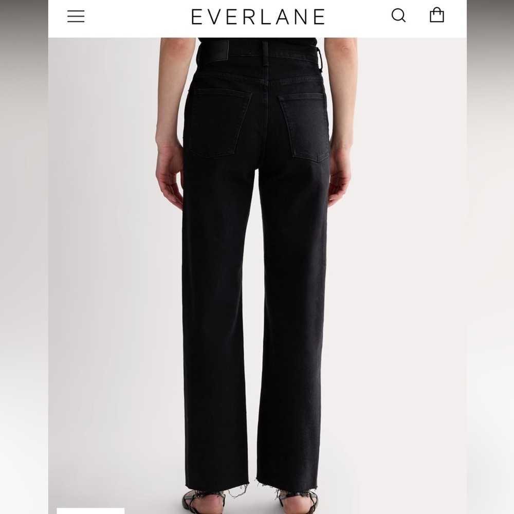 Everlane Black Straight Leg Jeans Minimalist Design